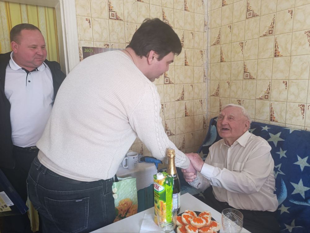 Ветерану Великой Отечественной войны исполнилось 102 года! Ветерану Великой Отечественной войны исполнилось 102 года!