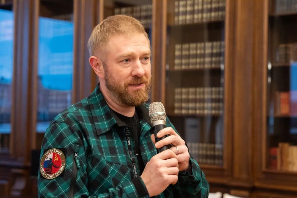 В преддверии Международного женского дня #депутат_Малькевич принял участие в особенной встрече – телемосте между Законодательным Собранием Санкт-Петербурга и Ленинградским гвардейским мотострелковым полком В преддверии Международного женского дня #депутат_Малькевич принял участие в особенной встрече – телемосте между Законодательным Собранием Санкт-Петербурга и Ленинградским гвардейским мотострелковым полком