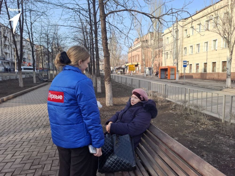 С любовью от Первых. В Международный Женский день, улицы нашего города наполнились не только праздничными улыбками, но и теплом, которое подарили Первые С любовью от Первых. В Международный Женский день, улицы нашего города наполнились не только праздничными улыбками, но и теплом, которое подарили Первые