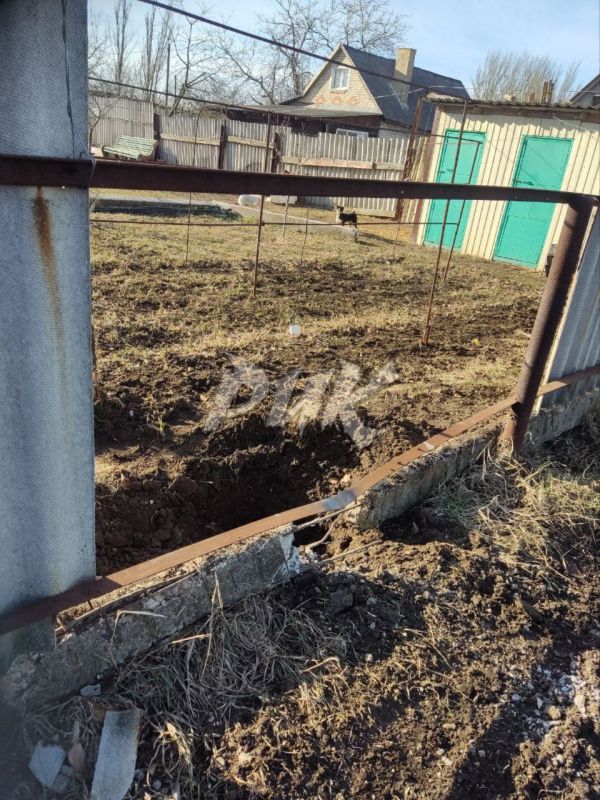 Иван Приходько: Последствия обстрела села Михайловка (Центрально-Городской район Горловки) со стороны ВФУ Иван Приходько: Последствия обстрела села Михайловка (Центрально-Городской район Горловки) со стороны ВФУ