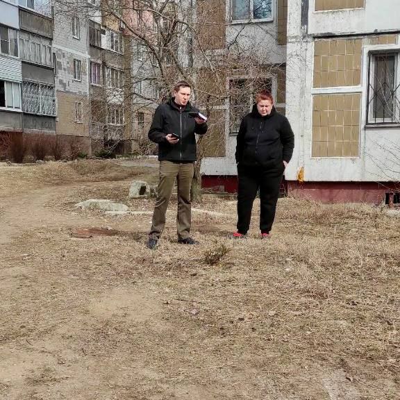 Михаил Меренков: Сегодня, 10 марта, представителями Управы Буденновского внутригородского района совместно с МУП АГД «УК Буденновского района г. Донецка» проведено обследование придомовой территории жилого дома № 38а по... Михаил Меренков: Сегодня, 10 марта, представителями Управы Буденновского внутригородского района совместно с МУП АГД «УК Буденновского района г. Донецка» проведено обследование придомовой территории жилого дома № 38а по...