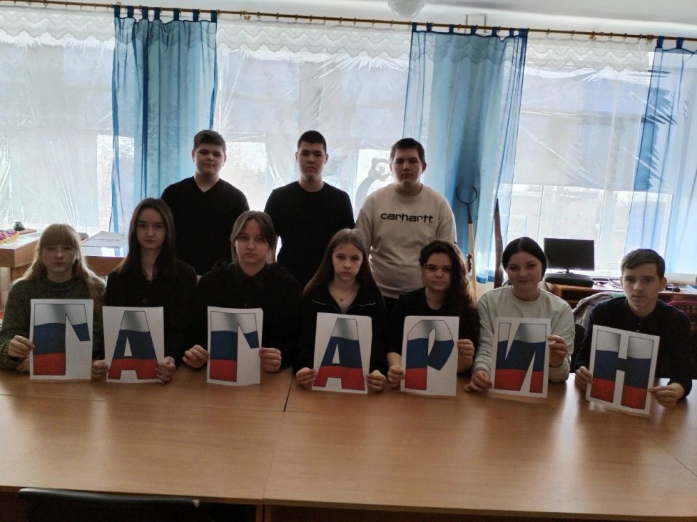 Для школьников Ждановки провели урок «Он покорил небо» Для школьников Ждановки провели урок «Он покорил небо»