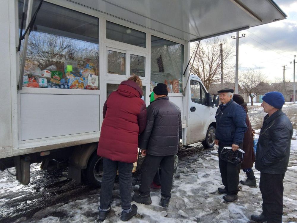 В населенных пунктах Республики прошла выездная торговля с использованием автомагазинов В населенных пунктах Республики прошла выездная торговля с использованием автомагазинов