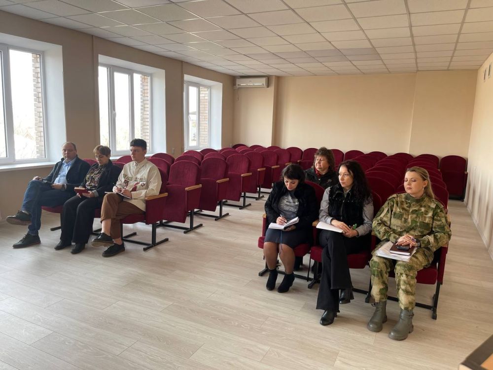В администрации Ясиноватского муниципального округа состоялось заседание комиссии по вопросам социальной и культурной адаптации и интеграции иностранных граждан на территории муниципального образования Ясиноватский... В администрации Ясиноватского муниципального округа состоялось заседание комиссии по вопросам социальной и культурной адаптации и интеграции иностранных граждан на территории муниципального образования Ясиноватский...