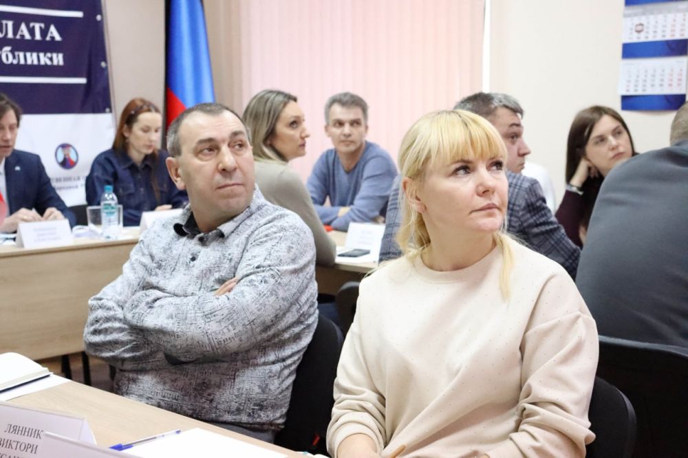 Общественные советы в ДНР при Министерствах и ведомствах будут сформированы до конца мая текущего года Общественные советы в ДНР при Министерствах и ведомствах будут сформированы до конца мая текущего года