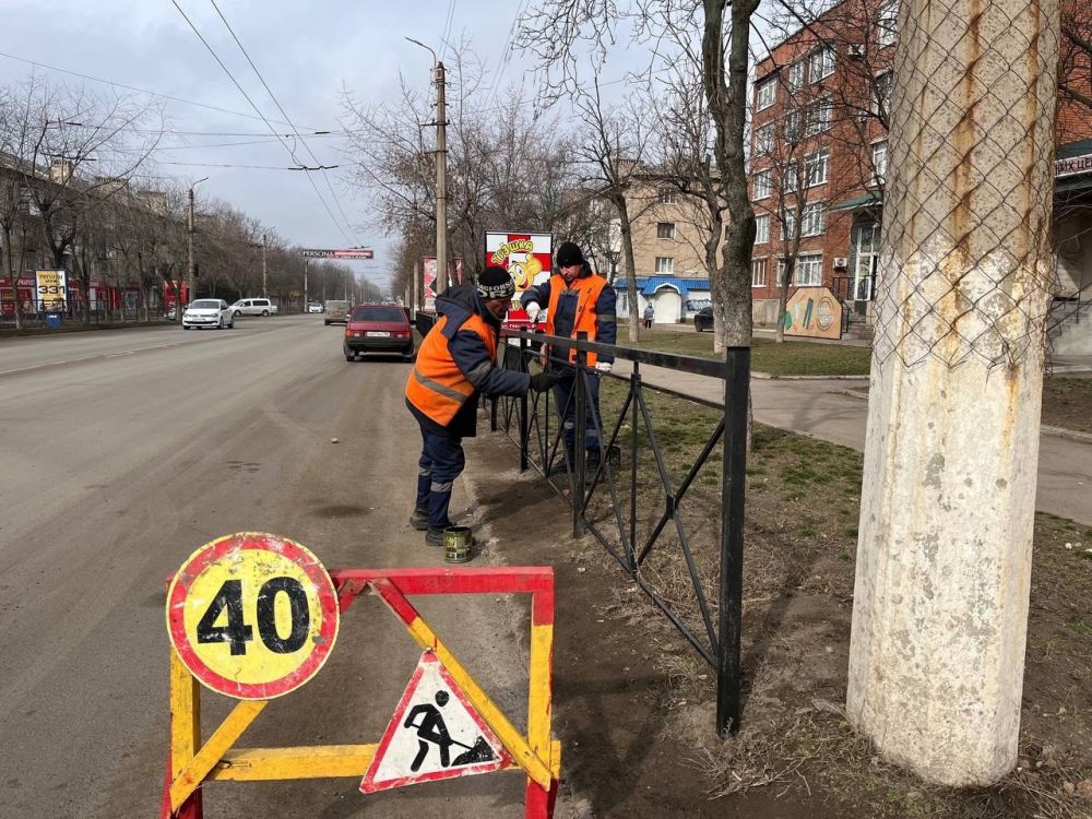 МУП «Простор» ежедневно выполняет все необходимые работы по содержанию городских улиц МУП «Простор» ежедневно выполняет все необходимые работы по содержанию городских улиц