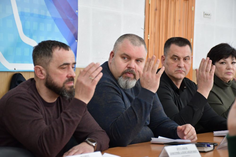 Сергей Желновач: Заседание Дебальцевского городского совета Донецкой Народной Республики первого созыва Сергей Желновач: Заседание Дебальцевского городского совета Донецкой Народной Республики первого созыва