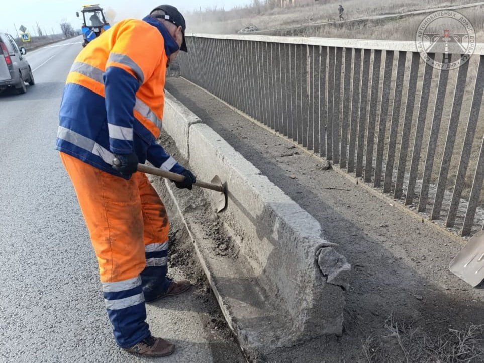 В ГКУ ДНР "Служба автомобильных дорог Донбасса" отчитались о выполненных с начала марта мероприятиях по содержанию дорог общего пользования В ГКУ ДНР "Служба автомобильных дорог Донбасса" отчитались о выполненных с начала марта мероприятиях по содержанию дорог общего пользования