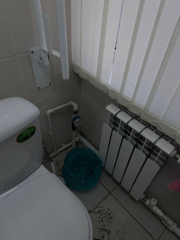 Специалисты Магаданской области осмотрели системы водоснабжения здания ждановского МФЦ Специалисты Магаданской области осмотрели системы водоснабжения здания ждановского МФЦ