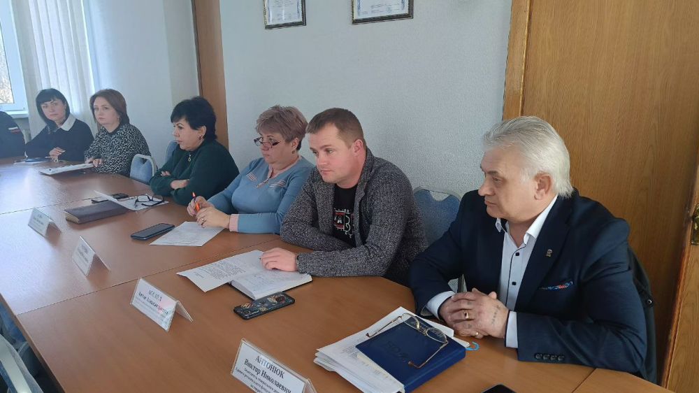 Виктория Жукова: В ходе совещания заслушала доклады руководителей служб, ведомств и учреждений о текущем положении и планах на предстоящий рабочий период Виктория Жукова: В ходе совещания заслушала доклады руководителей служб, ведомств и учреждений о текущем положении и планах на предстоящий рабочий период