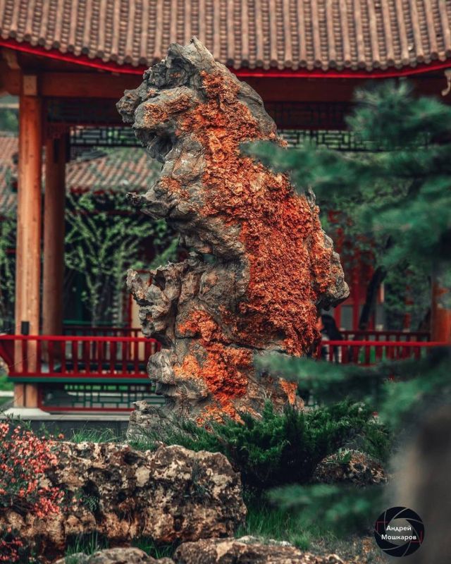 #Полезно_знать. Солнечного утра, прекрасного дня! Парк Хуамин – крупнейший в Европе ландшафтный парк в китайском стиле, раскинувшийся на 5,2 гектарах в Москве #Полезно_знать. Солнечного утра, прекрасного дня! Парк Хуамин – крупнейший в Европе ландшафтный парк в китайском стиле, раскинувшийся на 5,2 гектарах в Москве