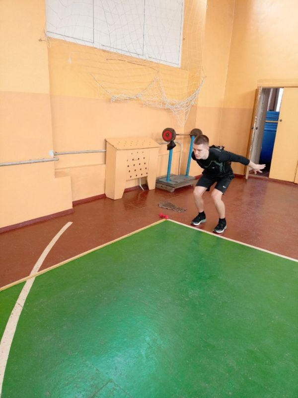 В Ждановке прошло тестирование по ГТО среди юношей и девушек В Ждановке прошло тестирование по ГТО среди юношей и девушек