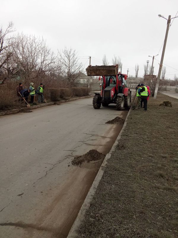 Сергей Желновач: В городском округе Дебальцево начались весенние работы по благоустройству округа Сергей Желновач: В городском округе Дебальцево начались весенние работы по благоустройству округа