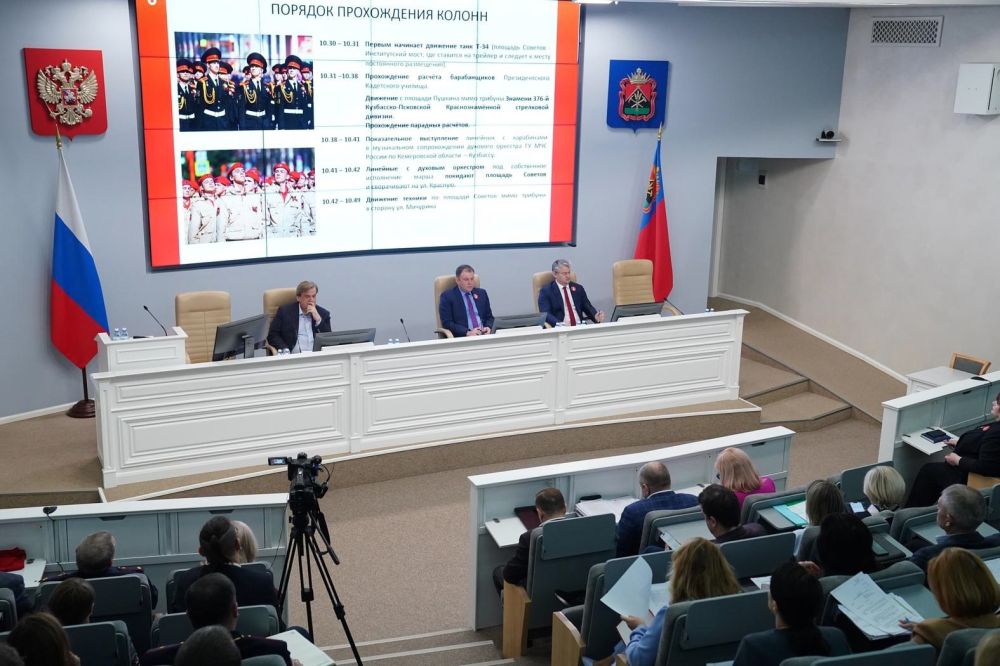 Руководитель управы Центрально-Городского внутригородского района г. Горловка Анна Ставицкая провела выездной прием граждан в местной общественной приемной Председателя Партии «ЕДИНАЯ РОССИЯ» Дмитрия Медведева Руководитель управы Центрально-Городского внутригородского района г. Горловка Анна Ставицкая провела выездной прием граждан в местной общественной приемной Председателя Партии «ЕДИНАЯ РОССИЯ» Дмитрия Медведева