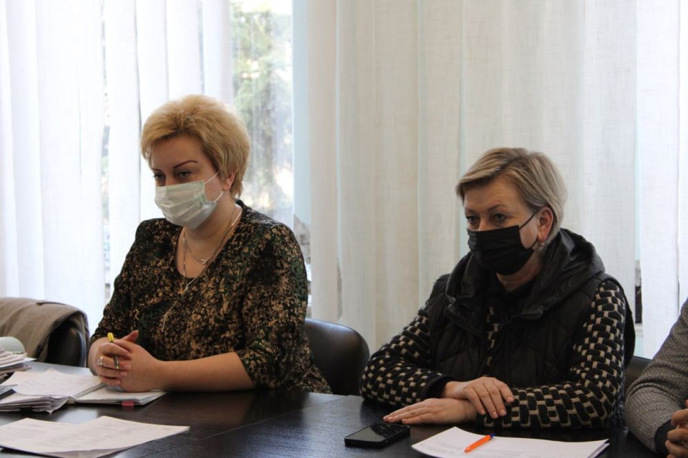 Заместитель главы администрации городского округа Горловка Игорь Горбатов провёл приём граждан Заместитель главы администрации городского округа Горловка Игорь Горбатов провёл приём граждан