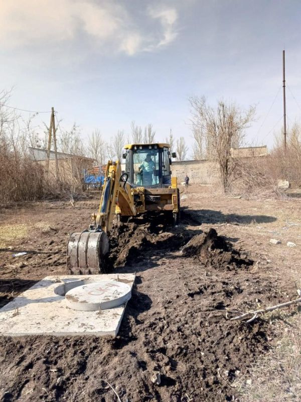 Нижегородцы приступили к работам по замене наружного водопровода Харцызской городской больницы Нижегородцы приступили к работам по замене наружного водопровода Харцызской городской больницы