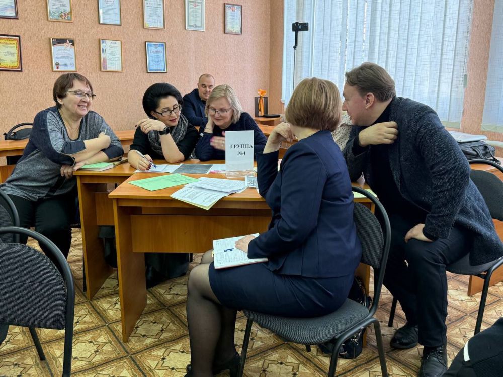 Лицей "Престиж": способствуем профессиональному развитию учителей и внедрению инновационных подходов в обучении Лицей "Престиж": способствуем профессиональному развитию учителей и внедрению инновационных подходов в обучении
