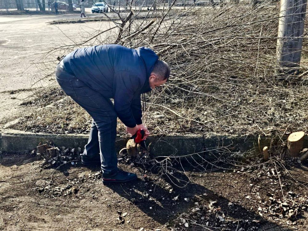 Совместная уборка на благо чистоты любимого Донецка! Совместная уборка на благо чистоты любимого Донецка!