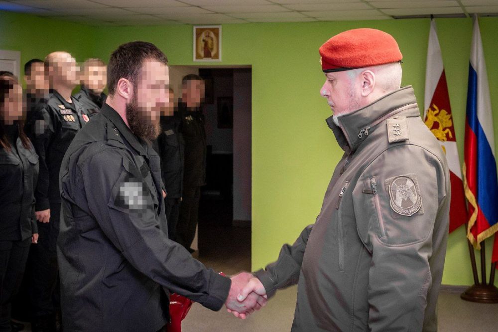 Заместитель директора Росгвардии генерал-полковник Алексей Воробьёв проверил организацию служебно-боевой деятельности подразделений ведомства в ДНР Заместитель директора Росгвардии генерал-полковник Алексей Воробьёв проверил организацию служебно-боевой деятельности подразделений ведомства в ДНР