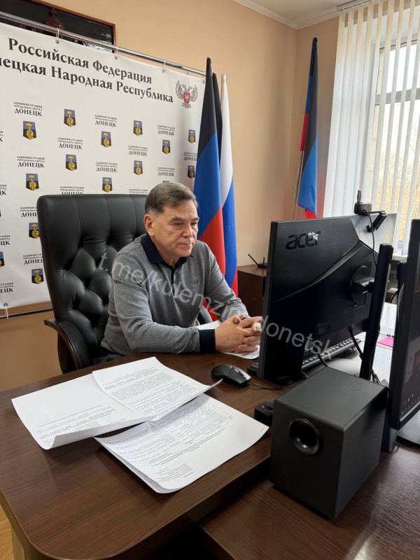 Алексей Кулемзин: В администрации городского округа Донецк состоялось первое заседание Комиссии по противодействию незаконному обороту промышленной продукции Алексей Кулемзин: В администрации городского округа Донецк состоялось первое заседание Комиссии по противодействию незаконному обороту промышленной продукции