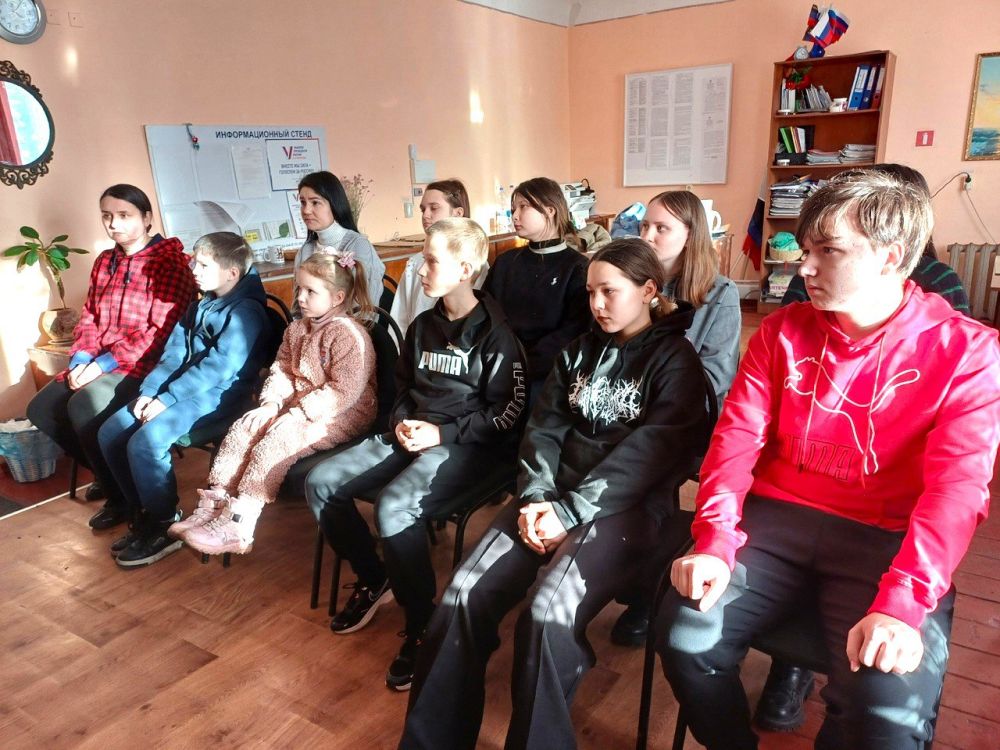 В Снежном прошли мероприятия, направленные на профилактику экстремизма и воспитание толерантности среди молодежи В Снежном прошли мероприятия, направленные на профилактику экстремизма и воспитание толерантности среди молодежи