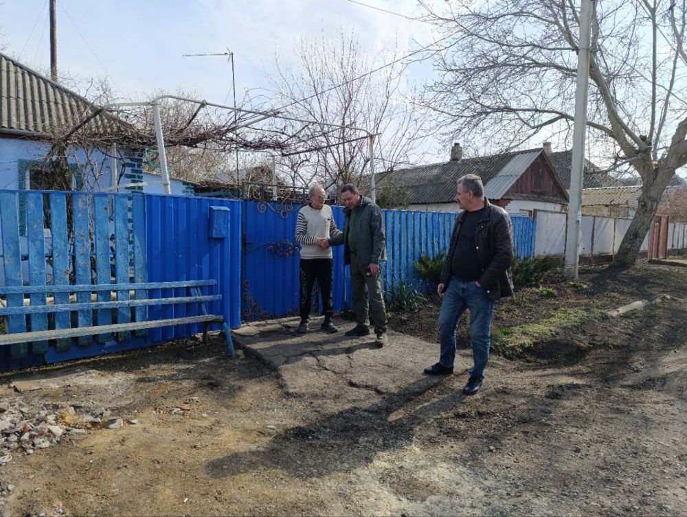 Константин Зинченко: На одном из недавних приемов граждан ко мне обратилась жительница Волновахи, которая потеряла сына на СВО Константин Зинченко: На одном из недавних приемов граждан ко мне обратилась жительница Волновахи, которая потеряла сына на СВО