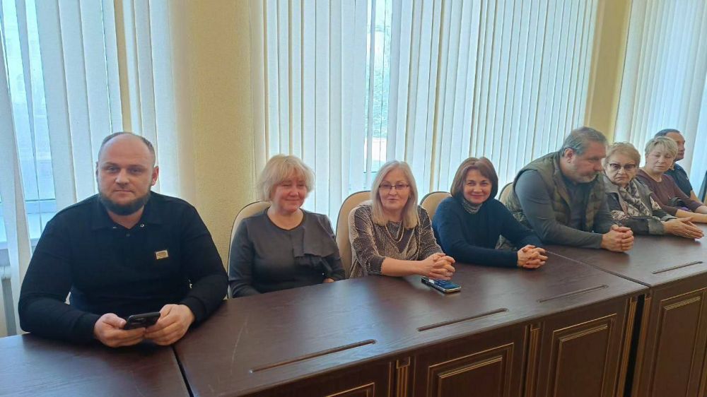 Виктория Жукова: Сегодня, 14 марта, прошла церемония награждения лучших работников УЖКХ «Букет любви и поздравлений» Виктория Жукова: Сегодня, 14 марта, прошла церемония награждения лучших работников УЖКХ «Букет любви и поздравлений»