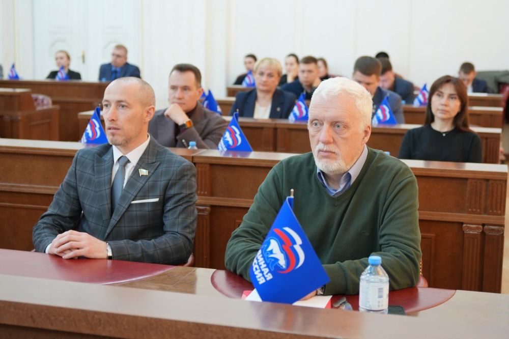 Олег Трофимов: Сегодня принял участие в «Правительственном часе», на котором с депутатами Народного Совета обсудили развитие системы образования в Донецкой Народной Республики в 2024 году и планы на 2025 год Олег Трофимов: Сегодня принял участие в «Правительственном часе», на котором с депутатами Народного Совета обсудили развитие системы образования в Донецкой Народной Республики в 2024 году и планы на 2025 год