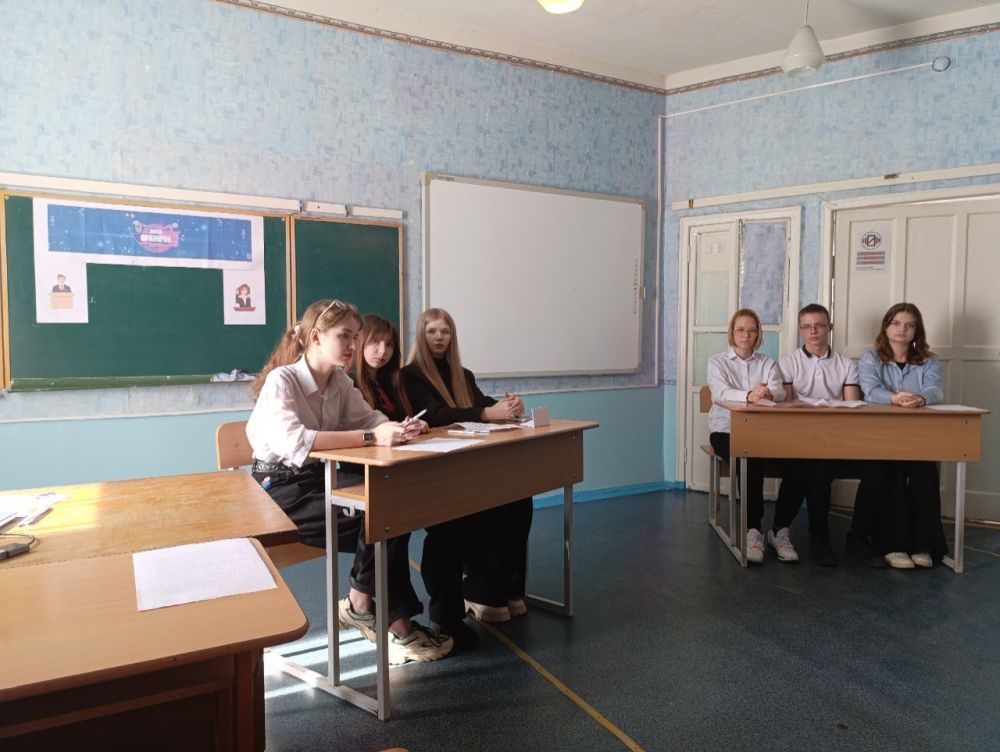 Николай Михайлов: В школах Старобешевского округа проходит отборочный этап турнира «Лига Ораторов» Николай Михайлов: В школах Старобешевского округа проходит отборочный этап турнира «Лига Ораторов»