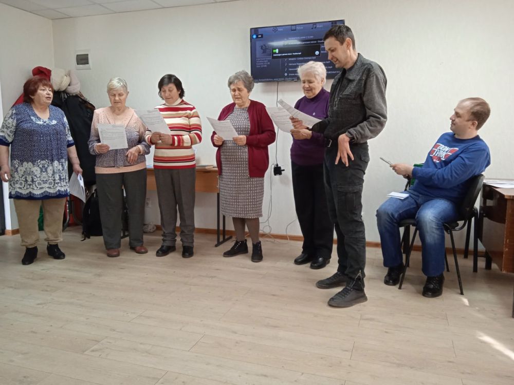 11 лет тому назад произошло исторического событие, которое заставило вновь говорить о торжестве солидарности и справедливости 11 лет тому назад произошло исторического событие, которое заставило вновь говорить о торжестве солидарности и справедливости