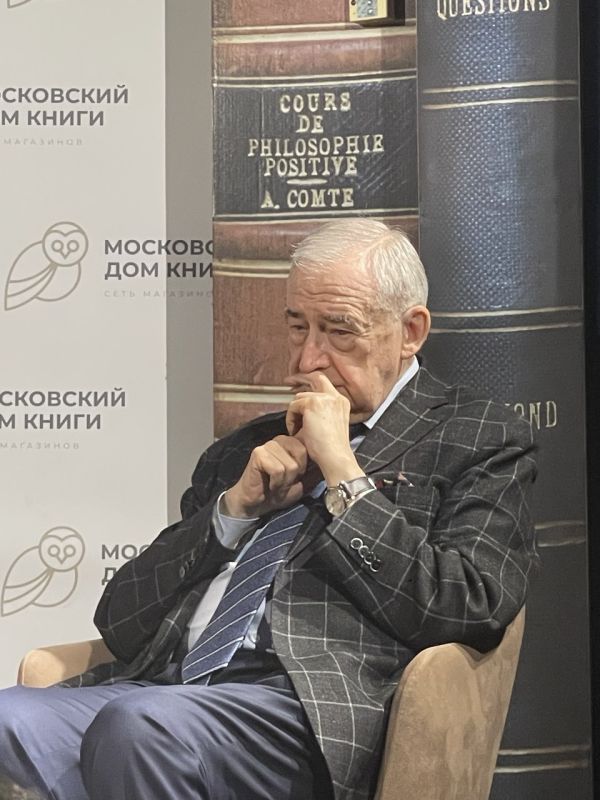 Владислав Васильев: Всегда держу в памяти известную фразу Владислав Васильев: Всегда держу в памяти известную фразу