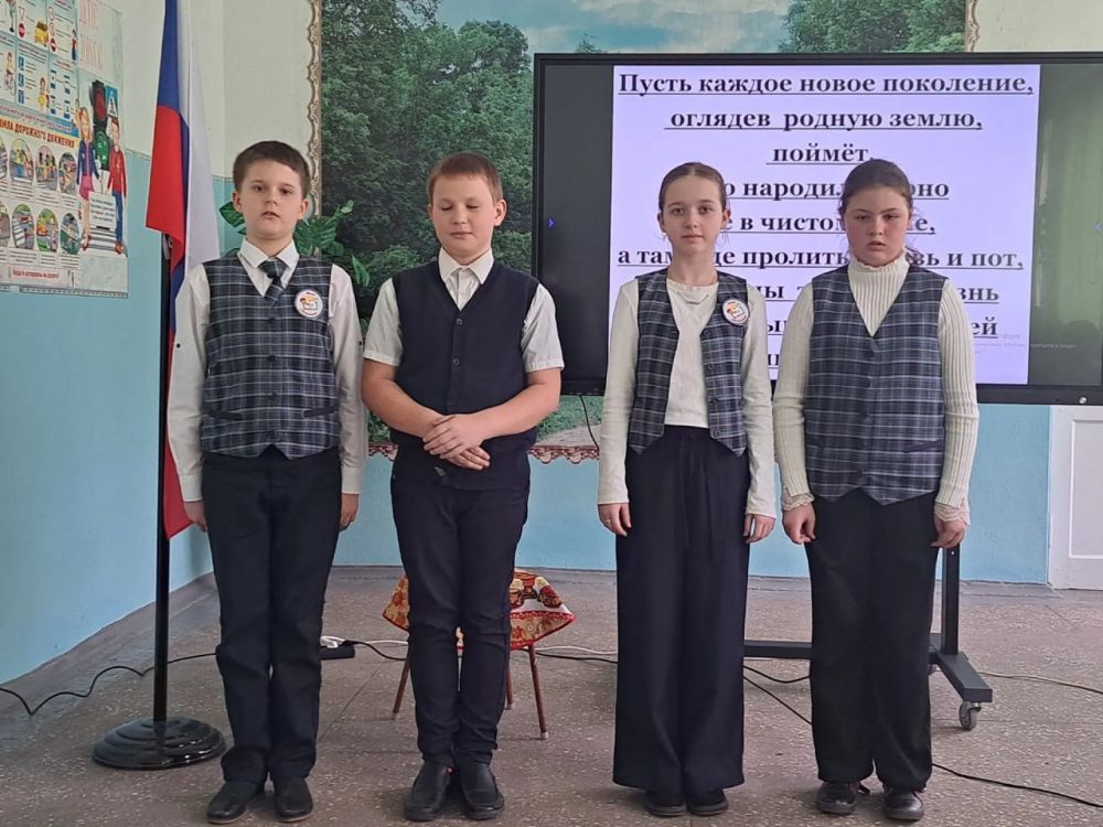 В Докучаевске прошли поэтические чтения В Докучаевске прошли поэтические чтения