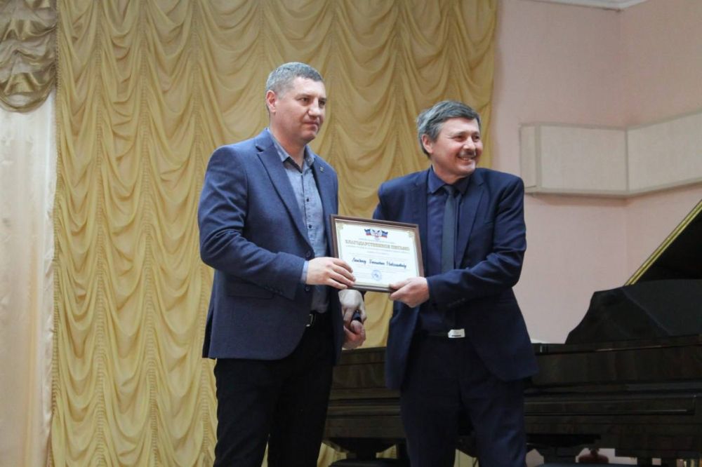 14 марта «Ландшафтно-рекреационный парк «Донецкий кряж» отпраздновал свое 25-летие! 14 марта «Ландшафтно-рекреационный парк «Донецкий кряж» отпраздновал свое 25-летие!