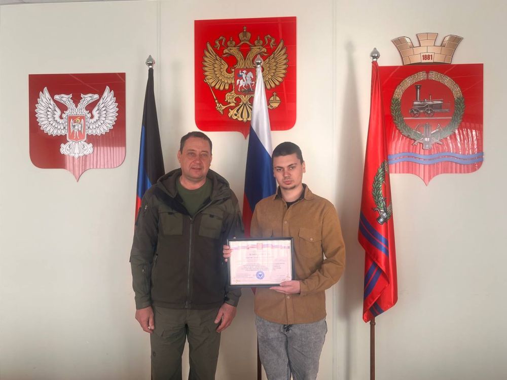 Константин Зинченко: В преддверии Дня работников бытового обслуживания населения и жилищно-коммунального хозяйства поздравил наших замечательных коммунальщиков Константин Зинченко: В преддверии Дня работников бытового обслуживания населения и жилищно-коммунального хозяйства поздравил наших замечательных коммунальщиков