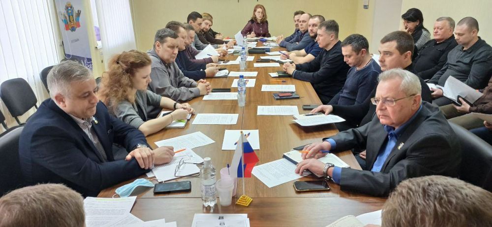 РАБОТА КОМИТЕТОВ. Состоялось заседание комитета по вопросам городского хозяйства и муниципальной собственности РАБОТА КОМИТЕТОВ. Состоялось заседание комитета по вопросам городского хозяйства и муниципальной собственности