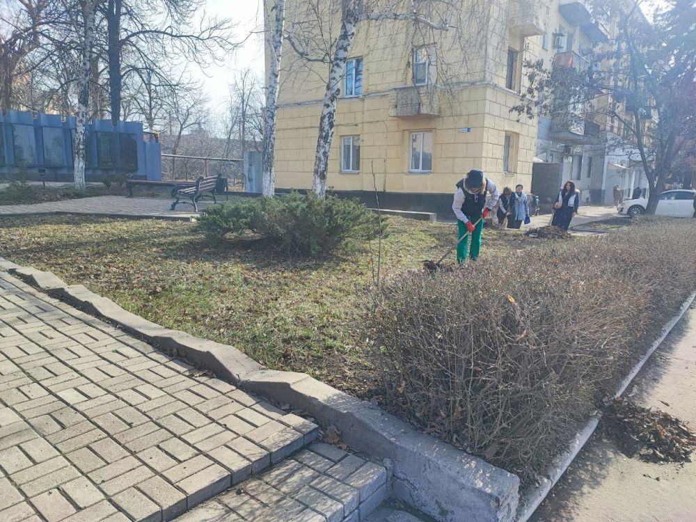 Март – традиционное время наведения чистоты и порядка, а субботники – добрая традиция, объединяющая поколения Март – традиционное время наведения чистоты и порядка, а субботники – добрая традиция, объединяющая поколения