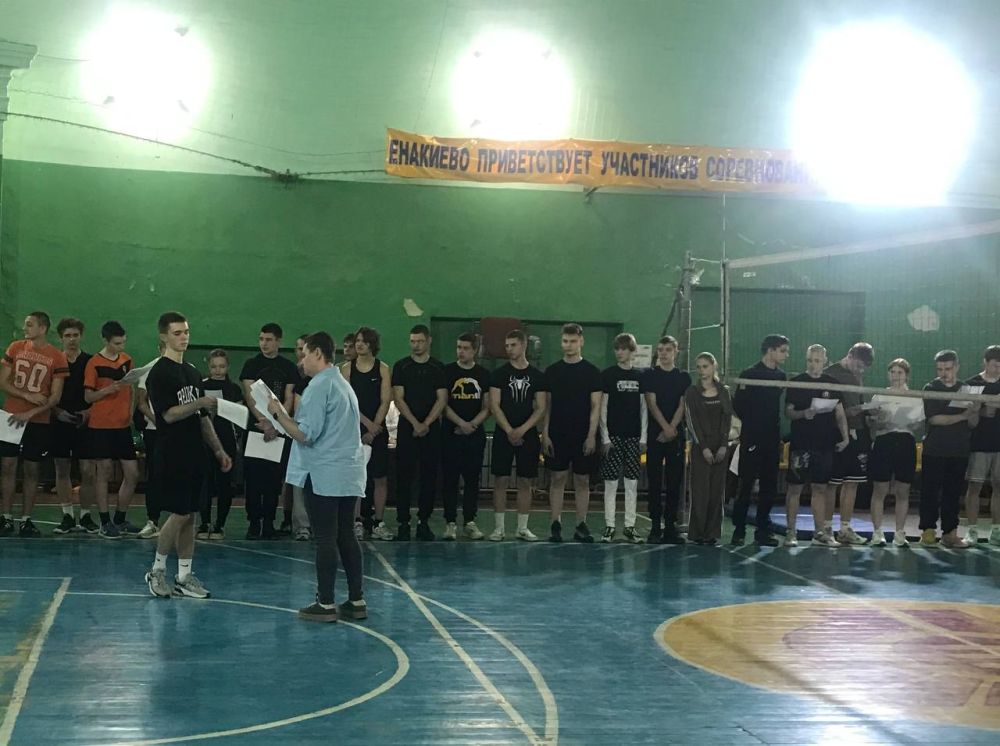Сдача нормативов ГТО. 13-14 марта в клубе "Металлург" состоялось значимое для школьников событие — сдача нормативов ВФСК ГТО для 11 классов (1 этап). Начальник отдела физической культуры, спорта и туризма администрации... Сдача нормативов ГТО. 13-14 марта в клубе "Металлург" состоялось значимое для школьников событие — сдача нормативов ВФСК ГТО для 11 классов (1 этап). Начальник отдела физической культуры, спорта и туризма администрации...