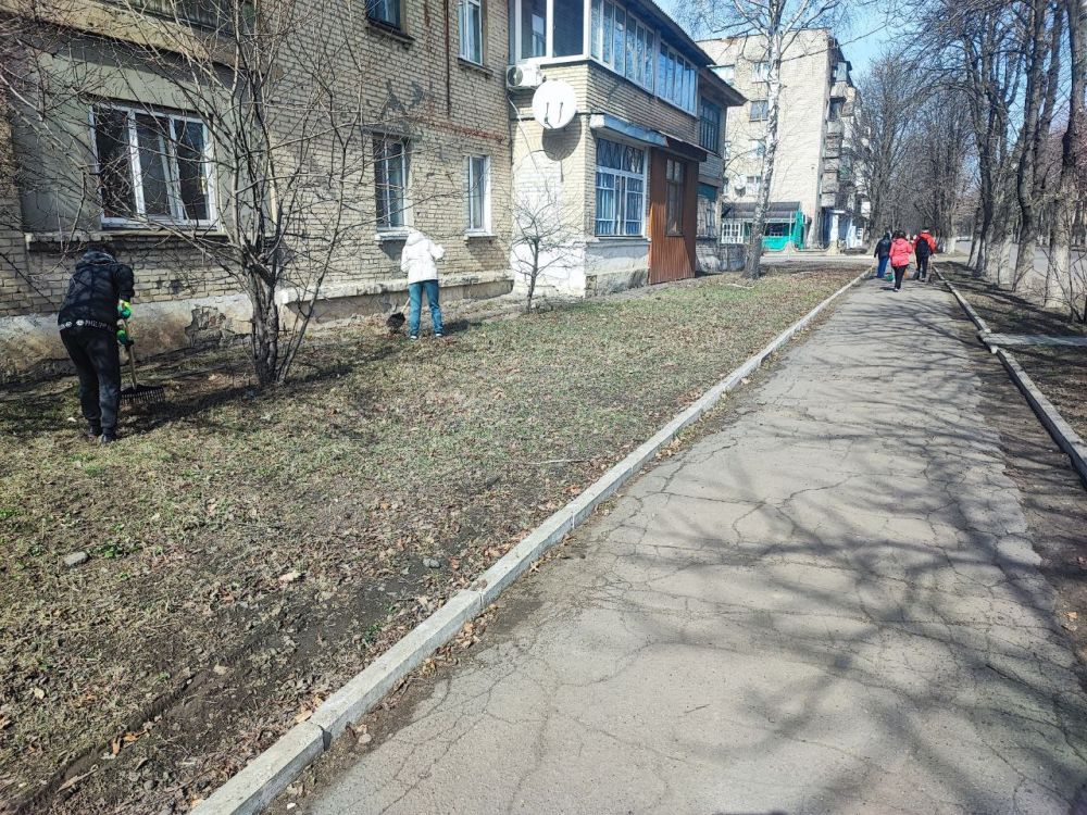 Март – традиционное время наведения чистоты и порядка, а субботники – добрая традиция, объединяющая поколения Март – традиционное время наведения чистоты и порядка, а субботники – добрая традиция, объединяющая поколения