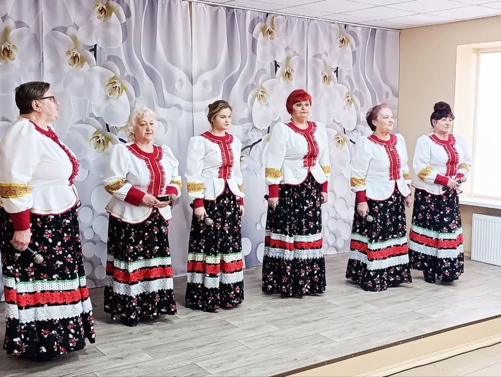 В Ждановке поздравили работников жилищно-коммунального хозяйства В Ждановке поздравили работников жилищно-коммунального хозяйства