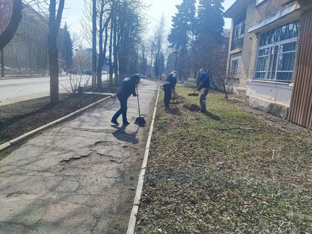Март – традиционное время наведения чистоты и порядка, а субботники – добрая традиция, объединяющая поколения Март – традиционное время наведения чистоты и порядка, а субботники – добрая традиция, объединяющая поколения
