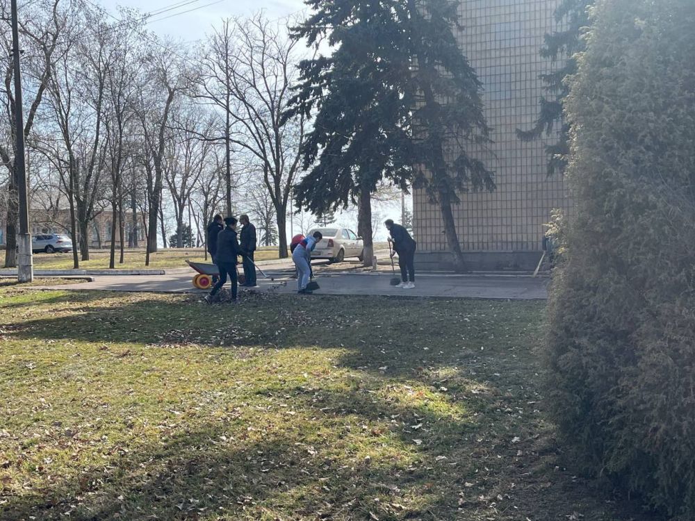 Василий Овчаров: Коллектив Администрации Новоазовского муниципального округа поддержал инициативу Главы нашей Республики Д.В Василий Овчаров: Коллектив Администрации Новоазовского муниципального округа поддержал инициативу Главы нашей Республики Д.В