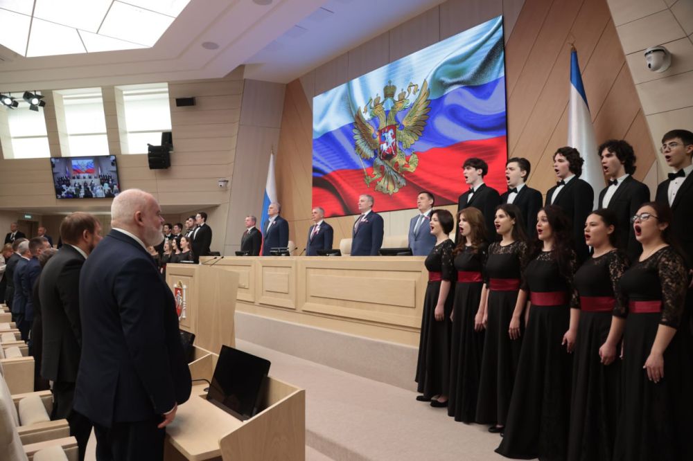Сегодня совместно с Председателем Народного Совета ДНР Константином Кузьминым посетили Республику Крым, где проходят памятные мероприятия, приуроченные к одиннадцатой годовщине празднования Общекрымского референдума и... Сегодня совместно с Председателем Народного Совета ДНР Константином Кузьминым посетили Республику Крым, где проходят памятные мероприятия, приуроченные к одиннадцатой годовщине празднования Общекрымского референдума и...