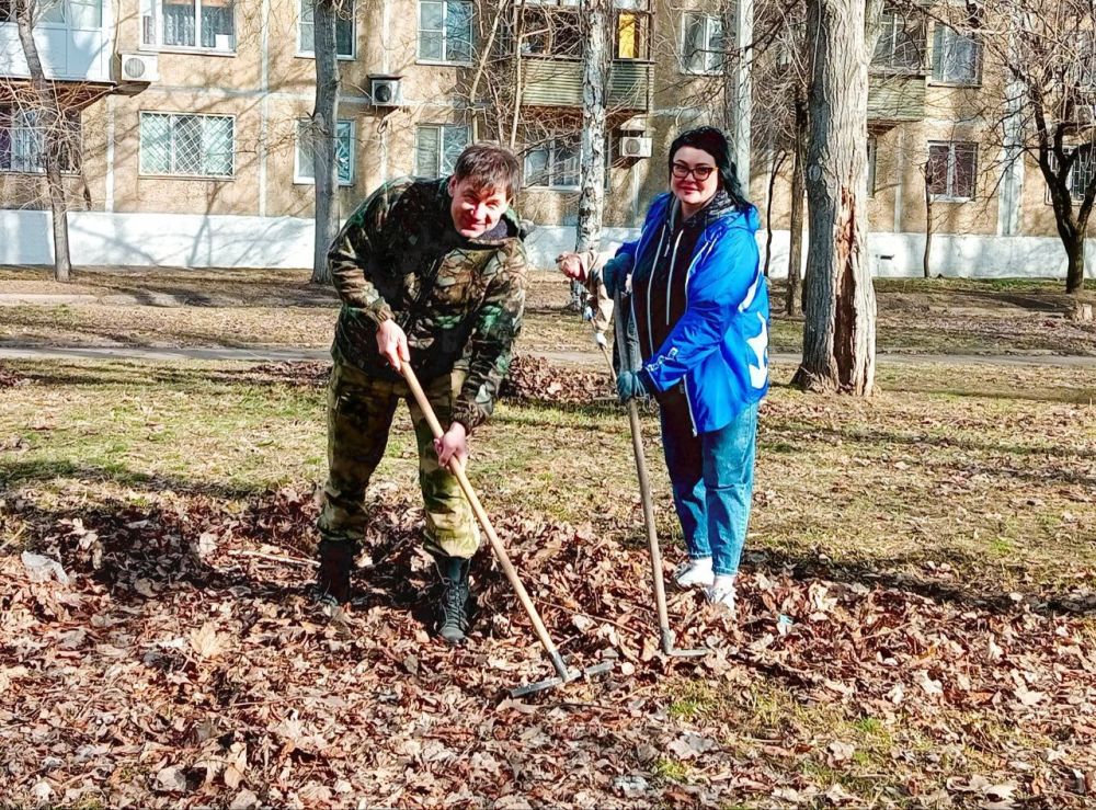 Наталья Бегуненко: Субботник Управы Петровского внутригородского района Администрации городского округа Донецк Наталья Бегуненко: Субботник Управы Петровского внутригородского района Администрации городского округа Донецк
