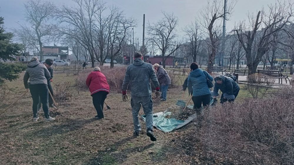 Всереспубликанский субботник: уборка парка «Лукоморье» Всереспубликанский субботник: уборка парка «Лукоморье»