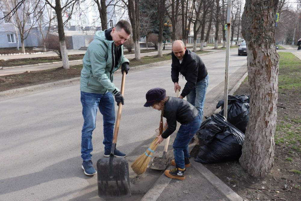 Сезон субботников открыт!!! Сезон субботников открыт!!!