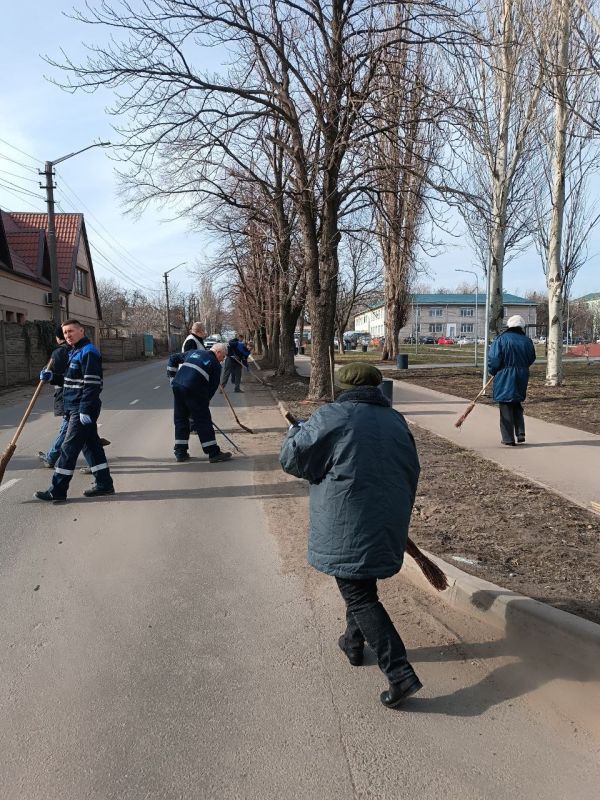 ЭМС "РОС" (связь) убрали ул. Первомайскую (от Адамца до Краснознаменской) ЭМС "РОС" (связь) убрали ул. Первомайскую (от Адамца до Краснознаменской)