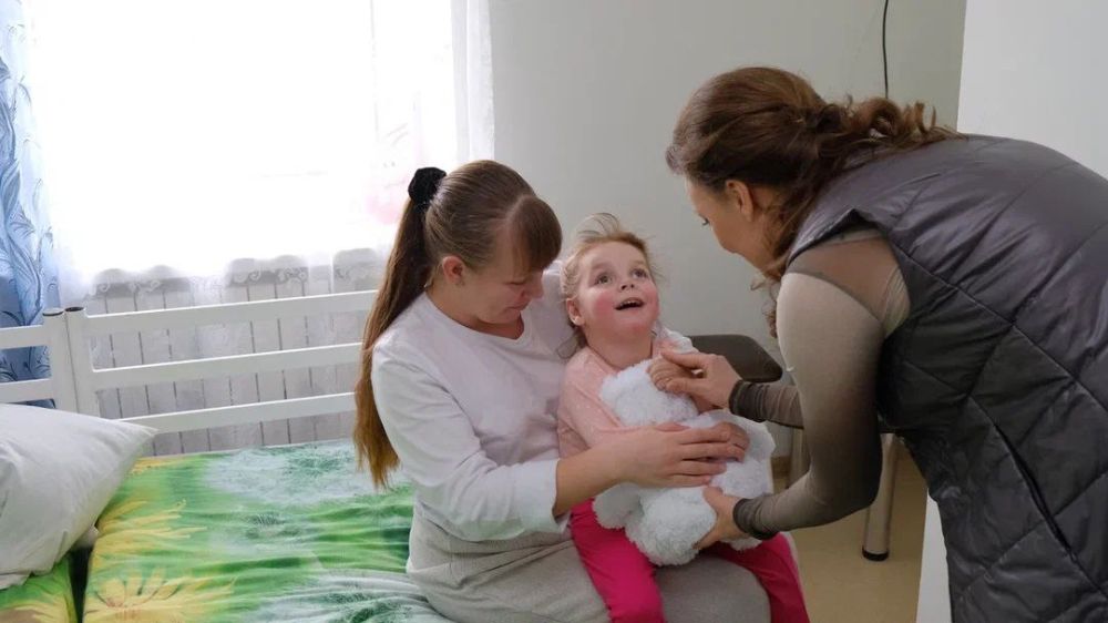Анна Кузнецова: С руководством детского клинического центра медицинской реабилитации Донецка договорились о дополнительной помощи маленьким пациентам Анна Кузнецова: С руководством детского клинического центра медицинской реабилитации Донецка договорились о дополнительной помощи маленьким пациентам