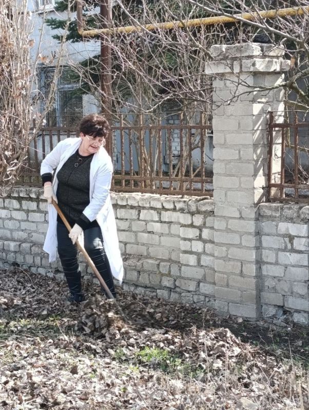 Филиал "Енакиевское ПУВКХ" ГУП ДНР "ВОДА ДОНБАССА" принял участие в общегородском субботнике Филиал "Енакиевское ПУВКХ" ГУП ДНР "ВОДА ДОНБАССА" принял участие в общегородском субботнике
