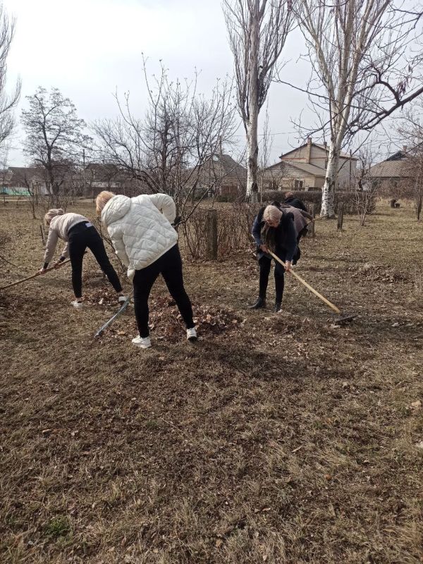 Сотрудники городской больницы №2 приняли участие в общереспубликанском субботнике Сотрудники городской больницы №2 приняли участие в общереспубликанском субботнике
