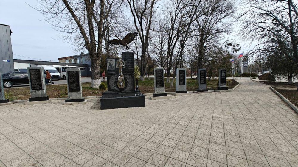 Клиентская служба (на правах отдела) в Першотравневом районе Отделения Фонда пенсионного и социального страхования Российской Федерации по Донецкой Народной Республике приняла активное участие в общереспубликанском субботнике Клиентская служба (на правах отдела) в Першотравневом районе Отделения Фонда пенсионного и социального страхования Российской Федерации по Донецкой Народной Республике приняла активное участие в общереспубликанском субботнике